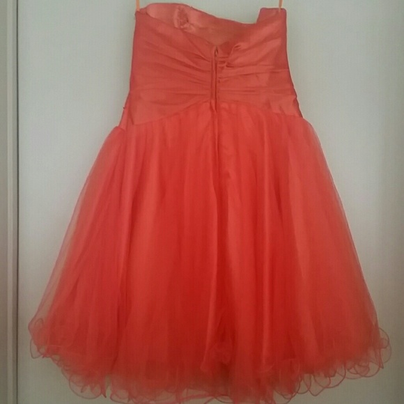 Dress - Picture 4 of 4