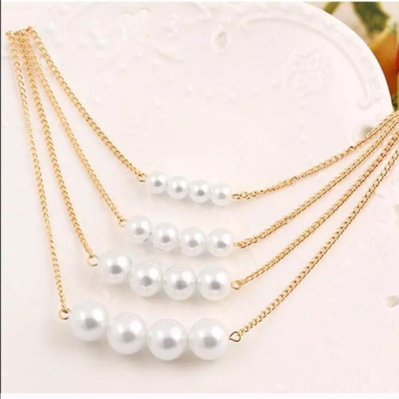 Beautiful Layered Pearl Necklace NEW - Picture 2 of 3