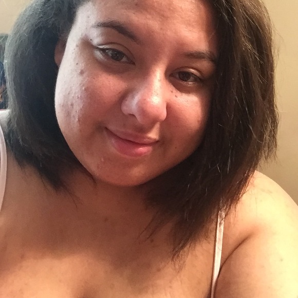 Meet your Posher, Leslie - Picture 1 of 1