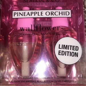 Pineapple orchid wallflower bulb.