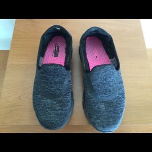 ❤️MOMS DAY SALE❤️ Skechers GOWALK 3