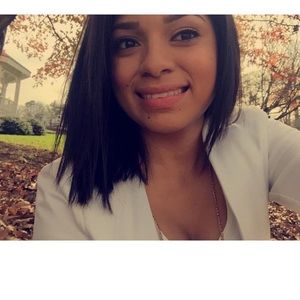 Meet your Posher, Areli