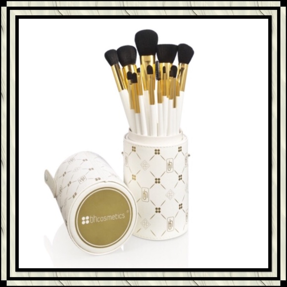 bhCosmetics Other - 14 Piece Signature Brush Set