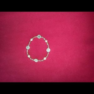 Meet your Posher, Val