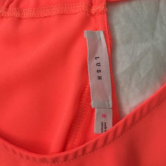 lush coral tanktop. size medium. - Picture 2 of 4