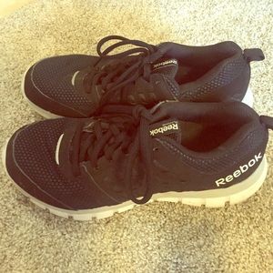 Reebok size 8 black and white shoes