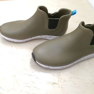 Native Apollo Rain booties