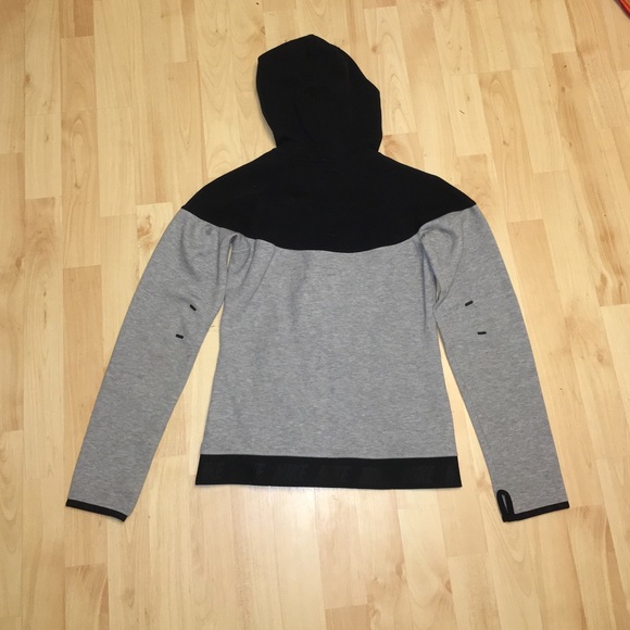 Nike Jacket - Picture 2 of 2