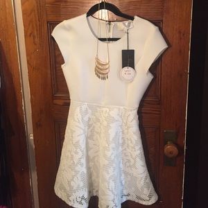 🎉SALE 🎉 J.O.A size small- white dress