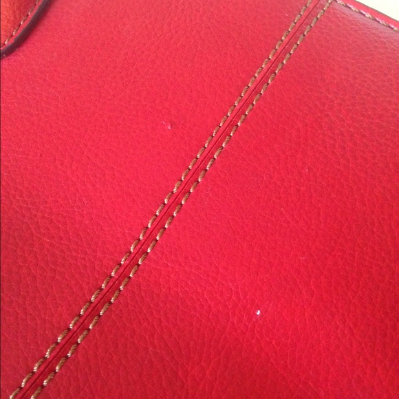Red bag - Picture 4 of 4