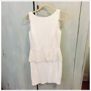 BIG SALE! Bailey 44 White WoolBlend/Sequin dress