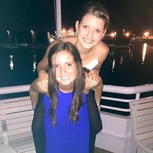 Meet your Posher, Caroline