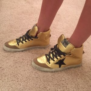 Golden goose sneakers size 39