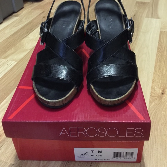 Aerosoles black slingback wedge