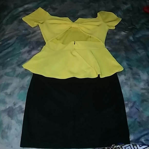 Dress - Picture 3 of 4