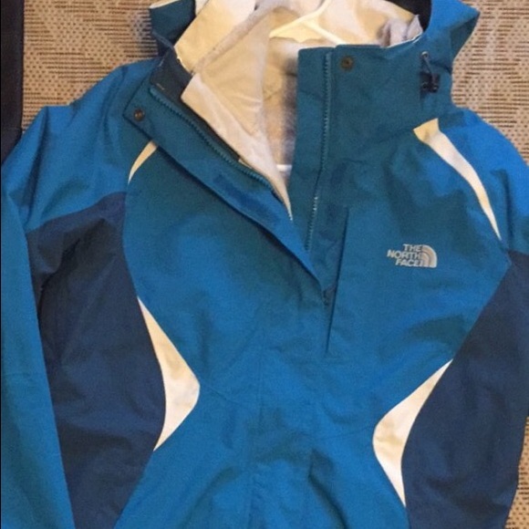 Blue north face jacket with fuzzy fleece inside - Picture 1 of 1