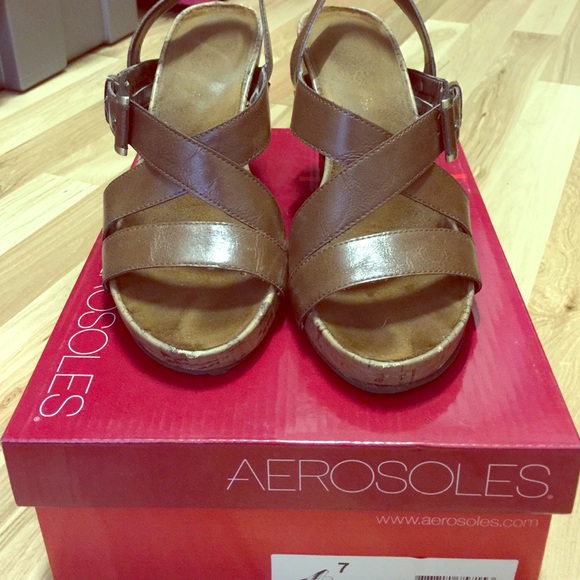 Aerosoles tan slingback wedge