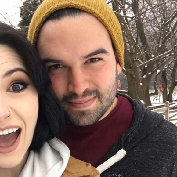 Meet your Posher, Amanda - Picture 4 of 4