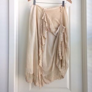 Gary Graham 100% Silk Lace Skirt, Size 2