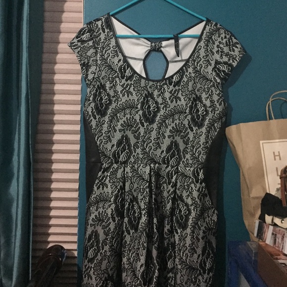 Jessica Simpson Black & White Dress