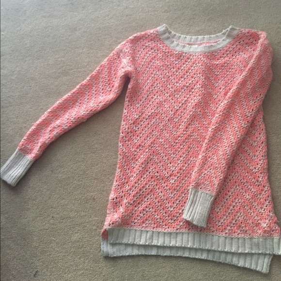 ‼️⬇️PRICE DROP⬇️‼️Aeroposatle Neon pink sweater