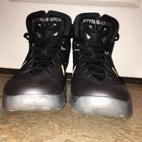 Men's Nike basketball shoes black and gray size 12