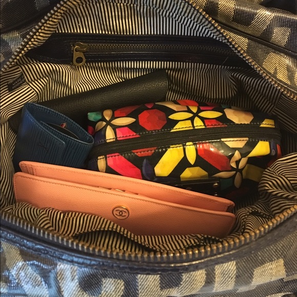 Extra Pics - image 2