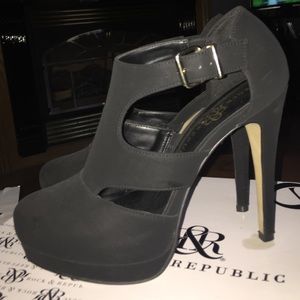 Rock & Republic women's size 8 heels 👠👠