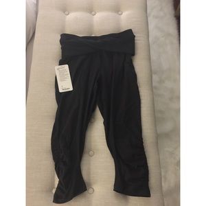 Lululemon Sunset Salutation Crop Size 8