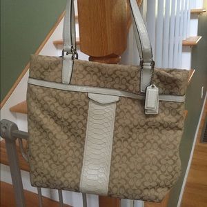 Coach Shoulder Bag