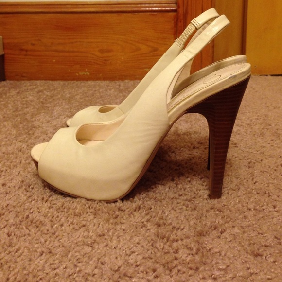 Jessica Simpson sling back peep toe pump