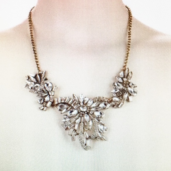 Luxe Ribbon Bow Statement Necklace - Picture 2 of 4