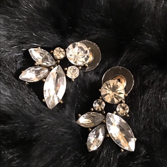 Luxe Ribbon Bow Statement Necklace - Picture 4 of 4