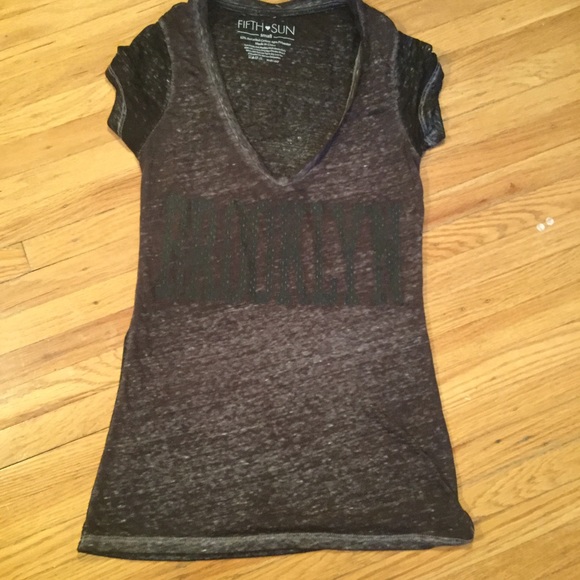 Brooklyn V-Neck