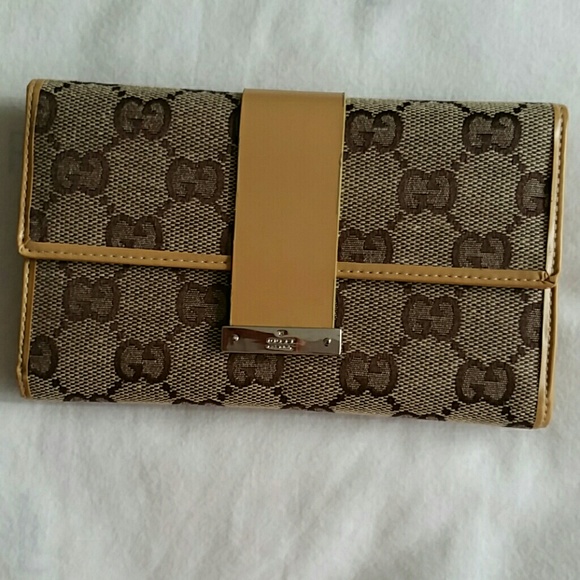 Gucci wallet
