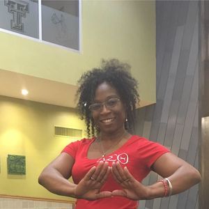 Meet your Posher, Serena