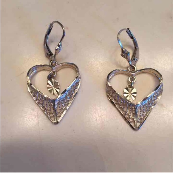 925 Heart earrings