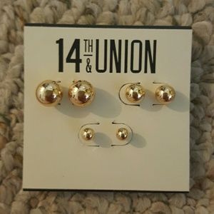 14th and the union 3 sets of earing