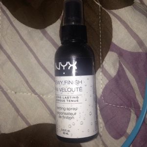 Nyx dewy finish setting spray
