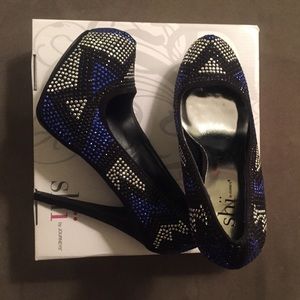 Insanity Black Heels from Shi by Journeys