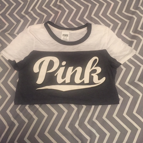 VS PINK tee ❤️