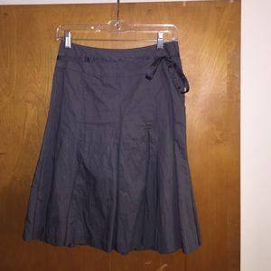 Grey skirt