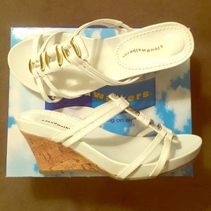 Cloud walkers "Tricia" wedges size 9 wide