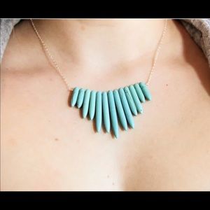 🌺NEW Gorgeous turquoise necklace, gold chain🌺