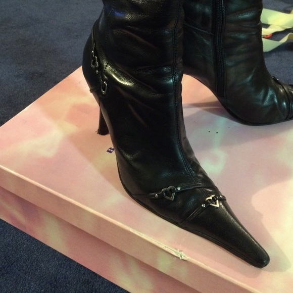 My favorite boots - Picture 2 of 4