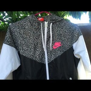 nike leopard print windbreaker