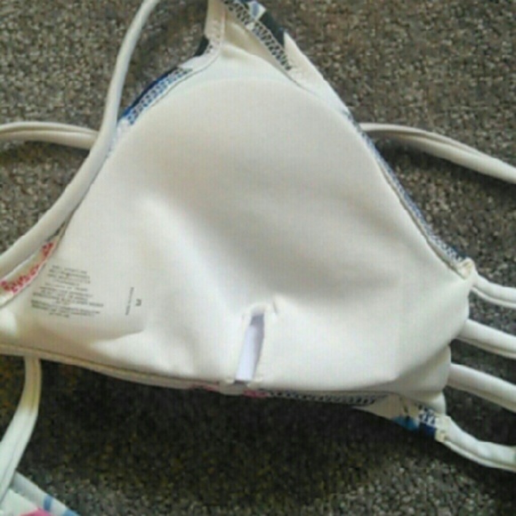 Host pick NWT Halter Floral bikini - Picture 3 of 4