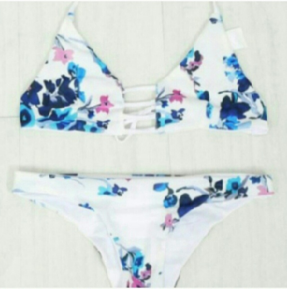 Host pick NWT Halter Floral bikini - Picture 2 of 4