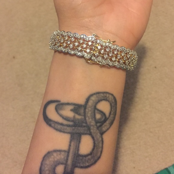 ❤️Bangle/bracelet❤️ - Picture 2 of 4