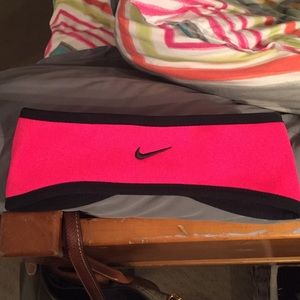 Nike Therma-Fit Ear Warmer